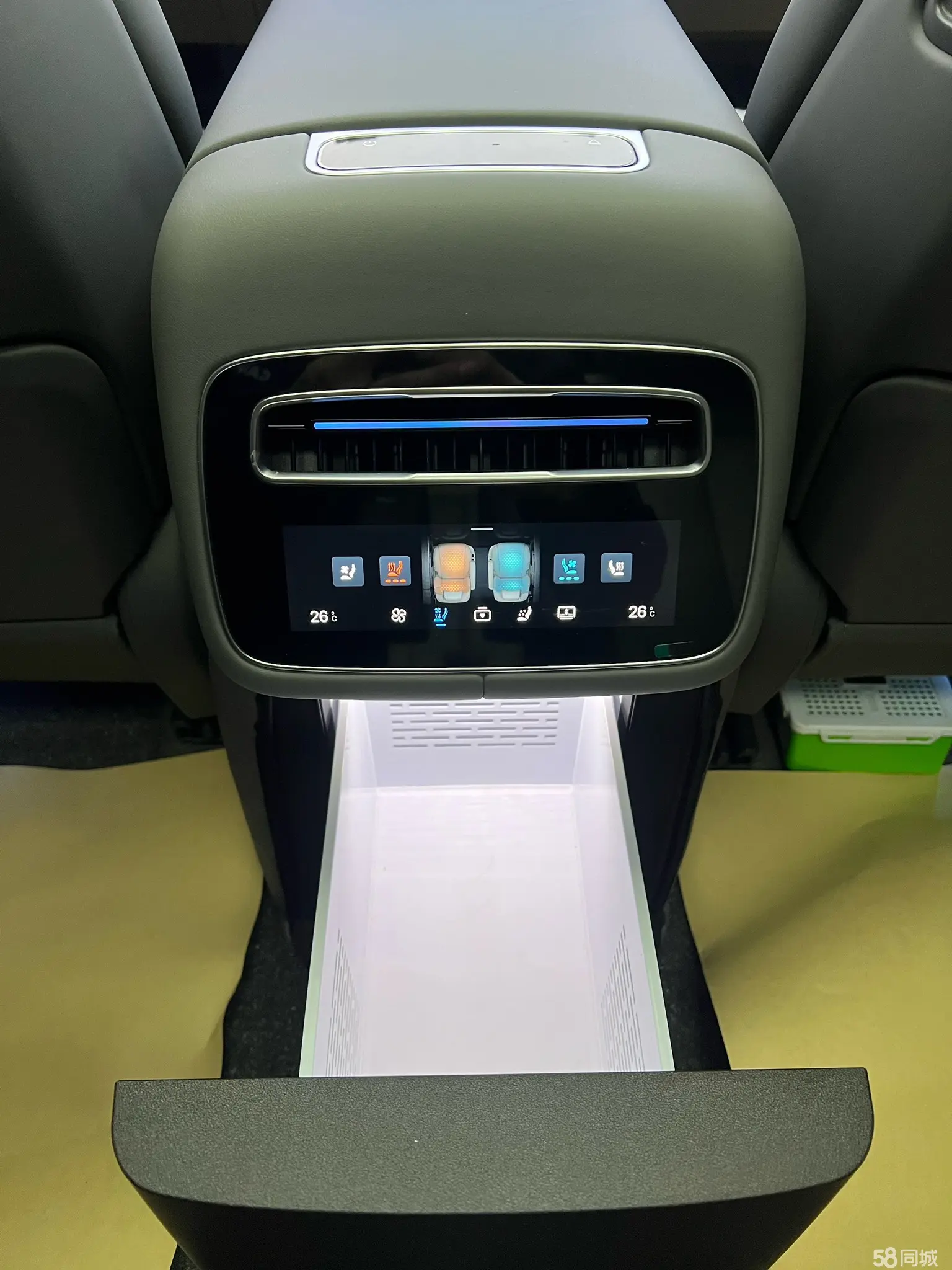 Denza N9 2025 #26 Denza N9 2025 car image #26