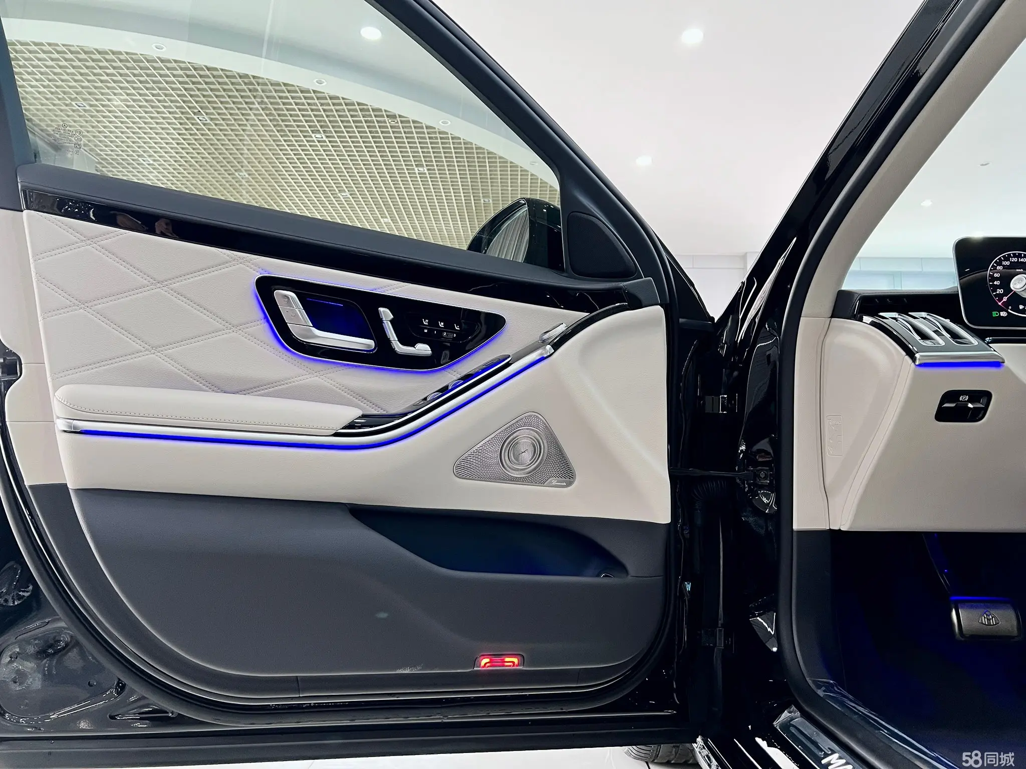 Mercedes-Benz Maybach S Class 2025 #26 Mercedes-Benz Maybach S Class 2025 car image #26