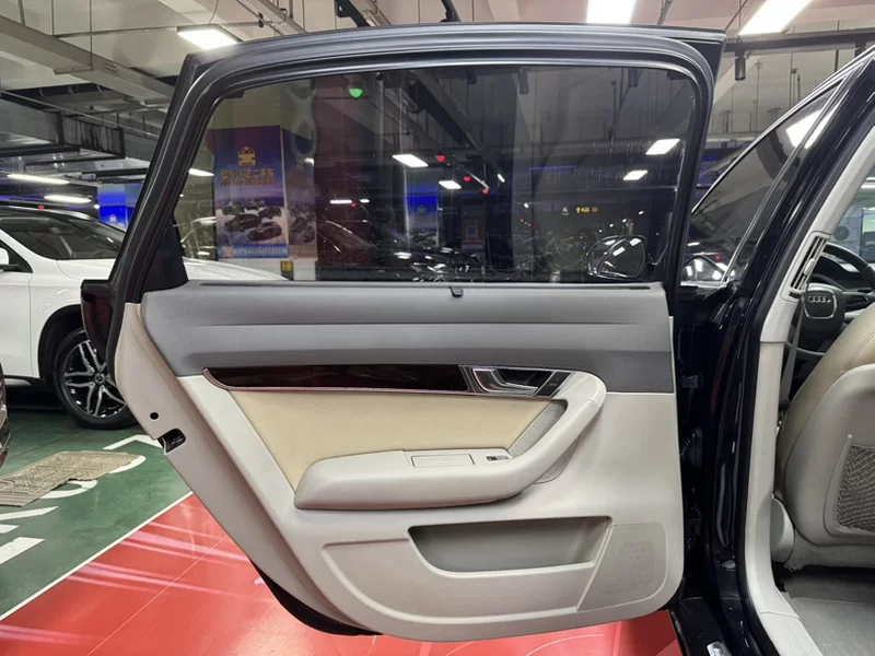 Audi A6 2019 car image #26