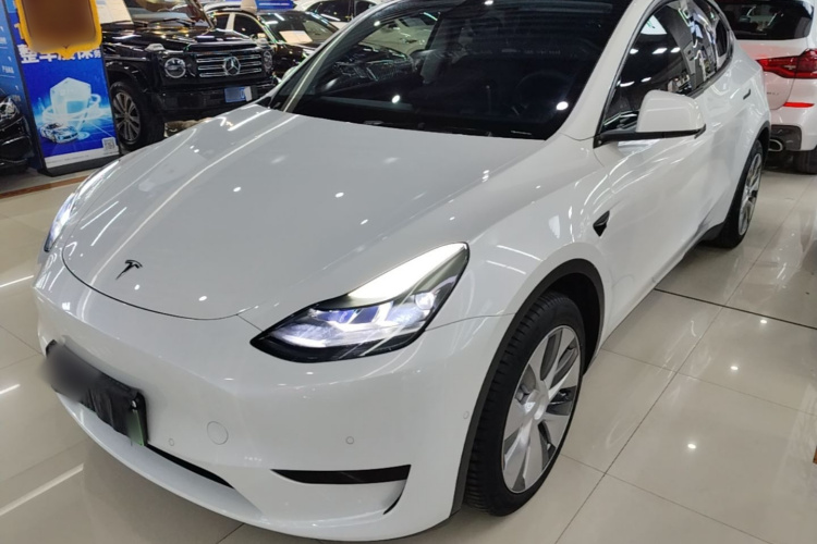 Tesla Model Y 2022 #2 Tesla Model Y 2022 car image #2