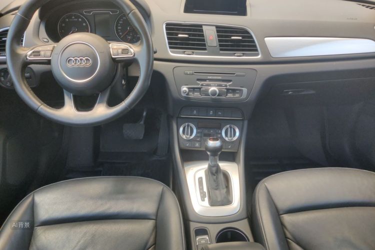 Audi Q3 2014 car image #11