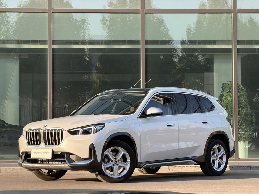 BMW X1 2023 BMW X1 2023 immagine di auto
