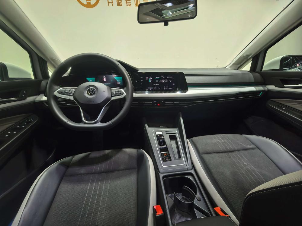 Volkswagen Golf 2023 #16 Volkswagen Golf 2023 car image #16