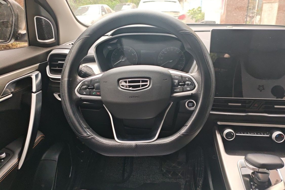 GEELY Coolray 2025 #22 GEELY Coolray 2025 car image #22