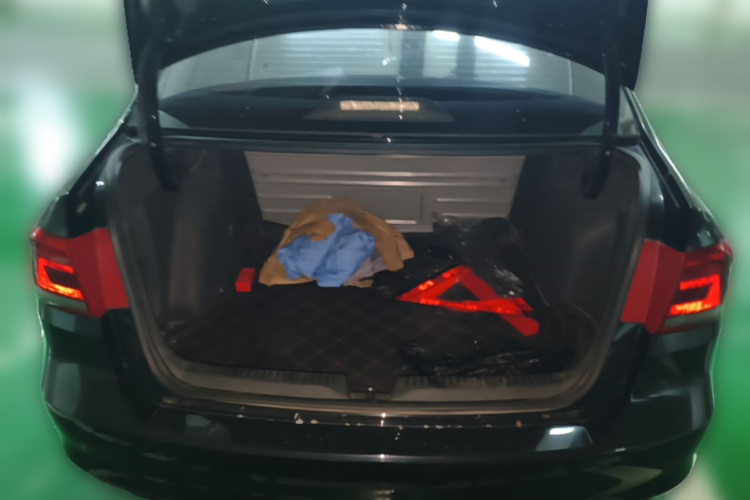 Volkswagen Santana 2015 car image #21