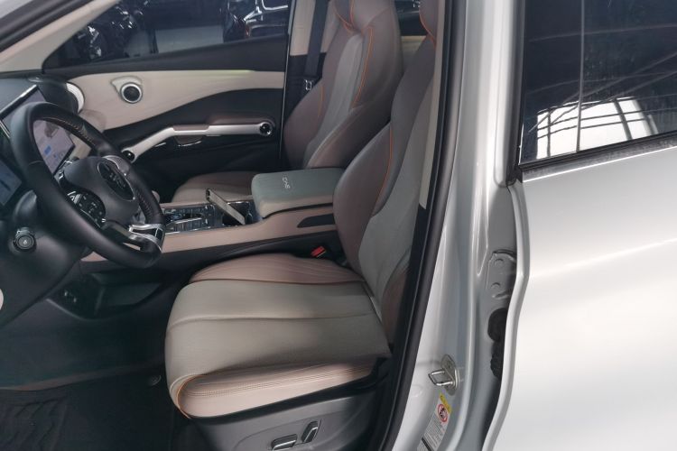 BYD Yuan Plus 2024 صورة سيارة #15