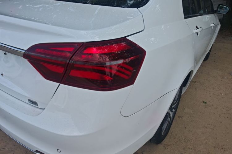 GEELY Emgrand 2020 car image #8