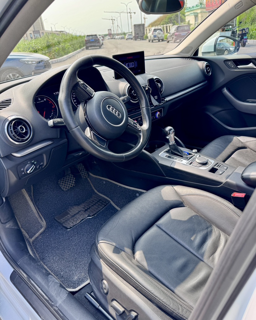 Audi A3 2015 car image #4
