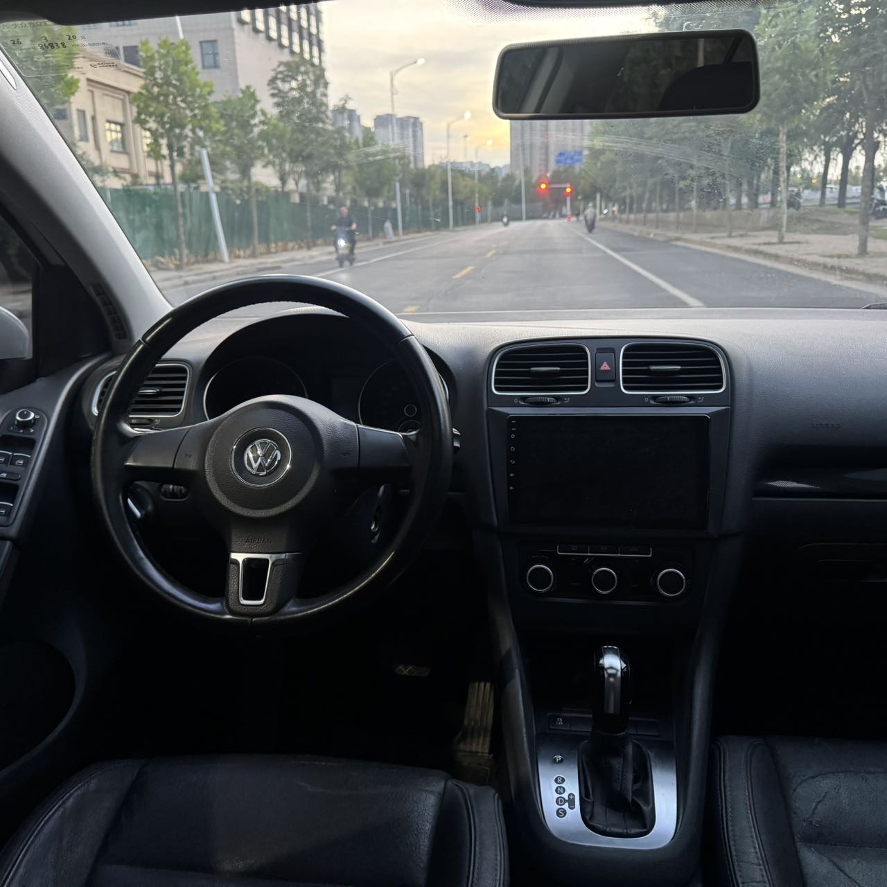 Volkswagen Golf 2013 car image #10