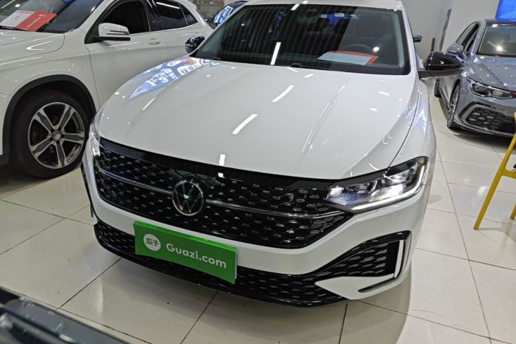 Volkswagen Lavida 2025 car image #3