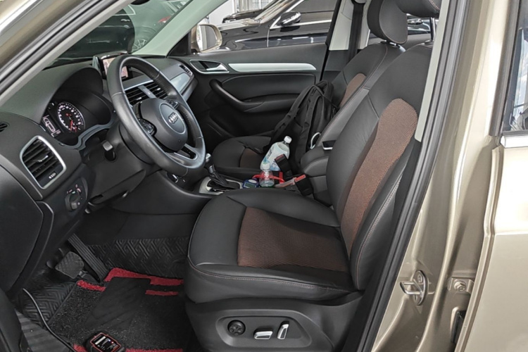 Audi Q3 2018 #15 Audi Q3 2018 car image #15