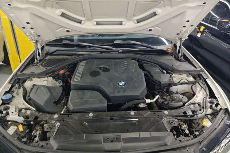 BMW 3 Series 2023 #22 BMW 3 Series 2023 car image #22