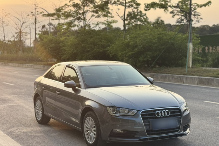 Audi A3 2016 car image #6