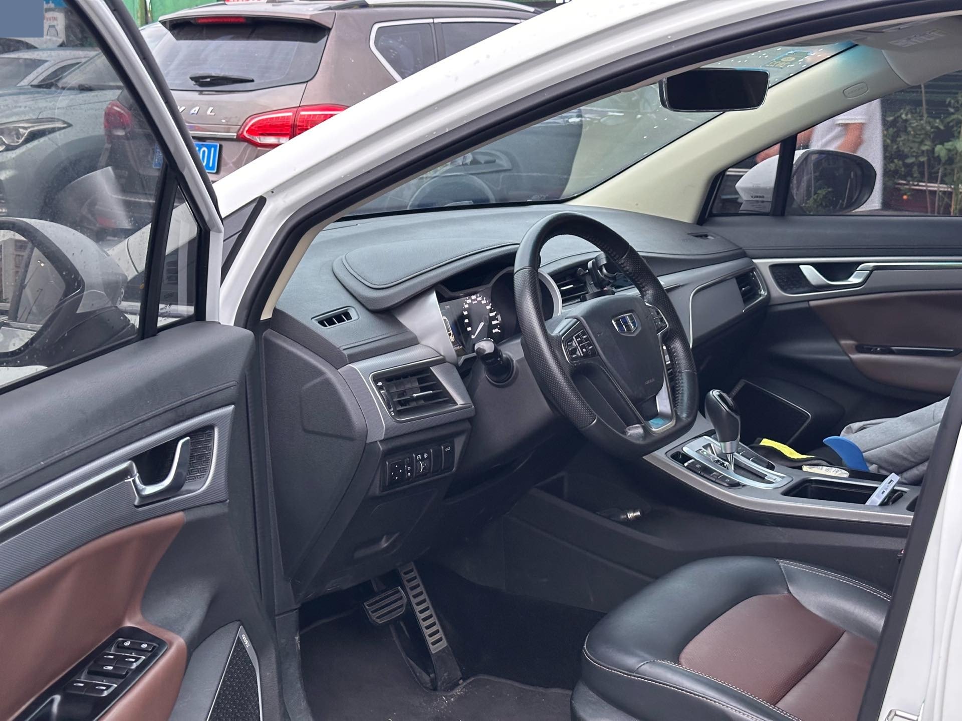GEELY Emgrand GS 2018 car image #8