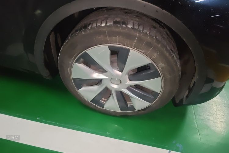 Tesla Model Y 2023 #9 Tesla Model Y 2023 car image #9
