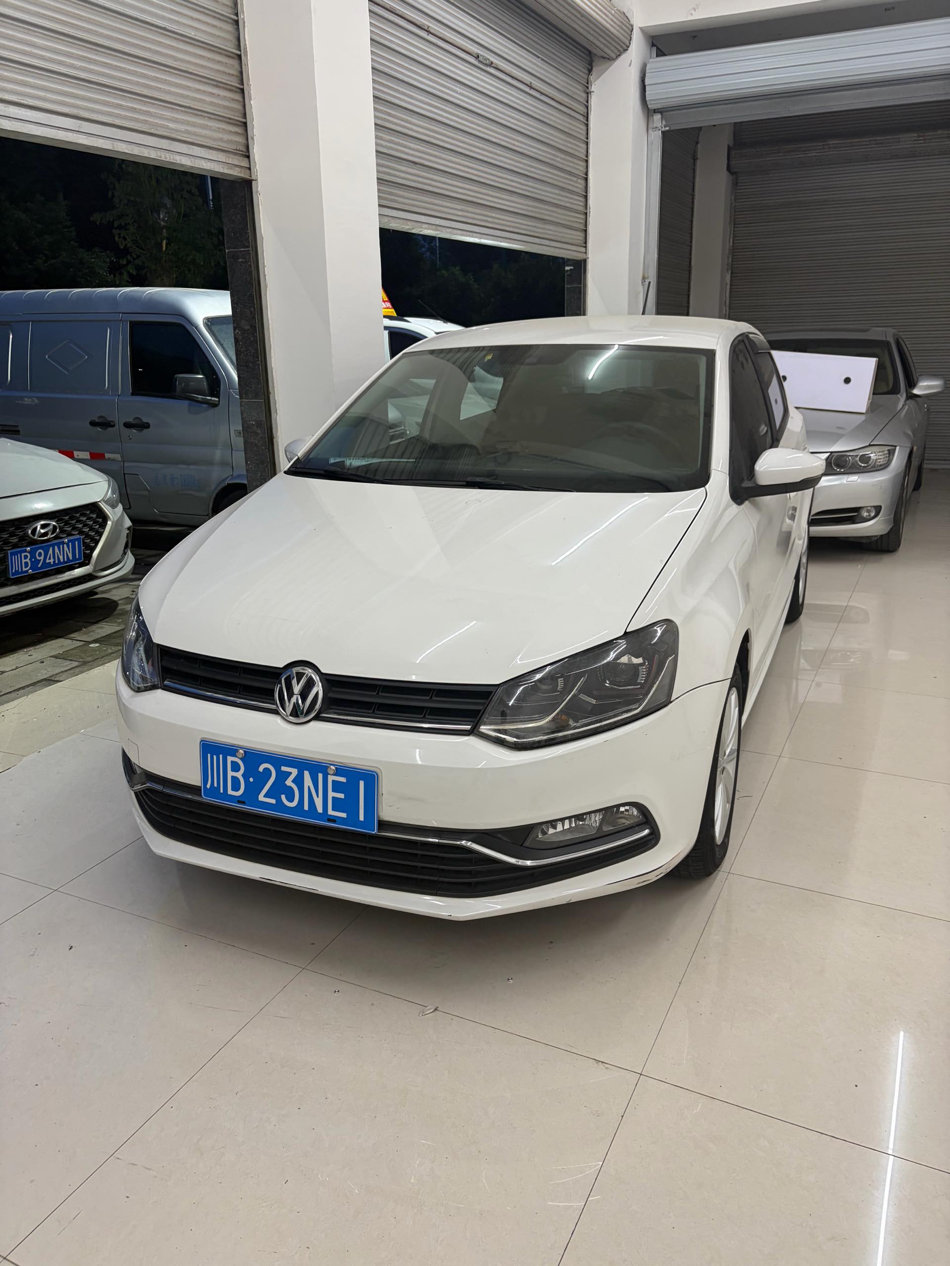 Volkswagen Polo 2014 Volkswagen Polo 2014 car image