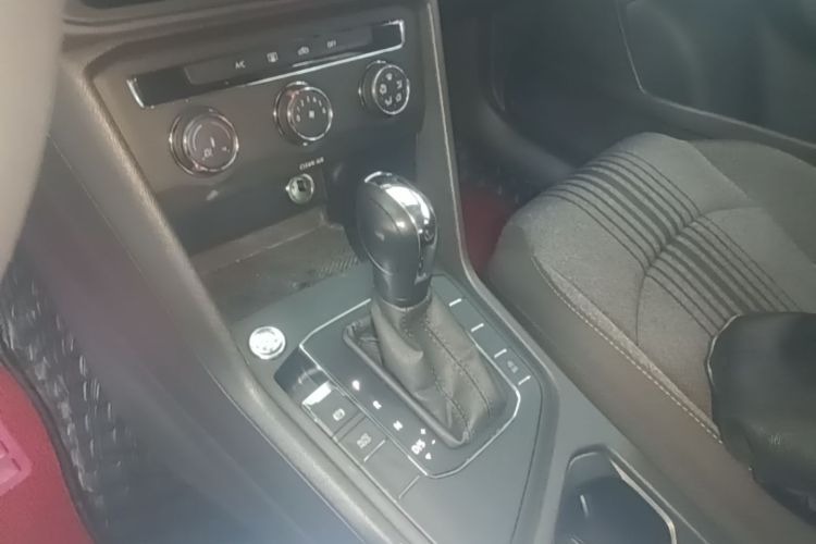 Volkswagen Tharu 2022 car image #14