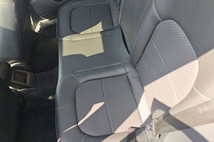 Volkswagen Santana 2016 صورة سيارة #17