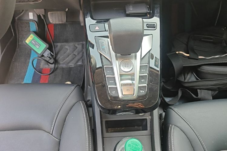 BYD Yuan New Energy 2019 #14 BYD Yuan New Energy 2019 изображение автомобиля #14