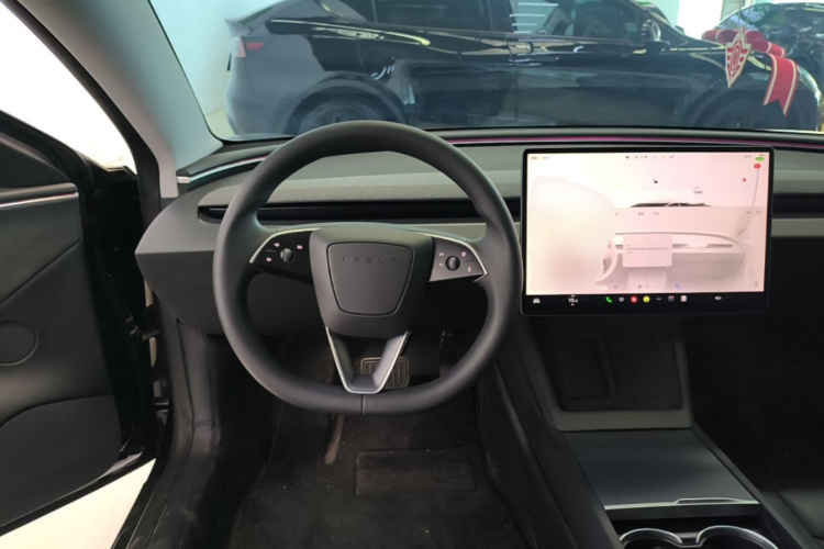 Tesla Model 3 2024 #11 Tesla Model 3 2024 car image #11