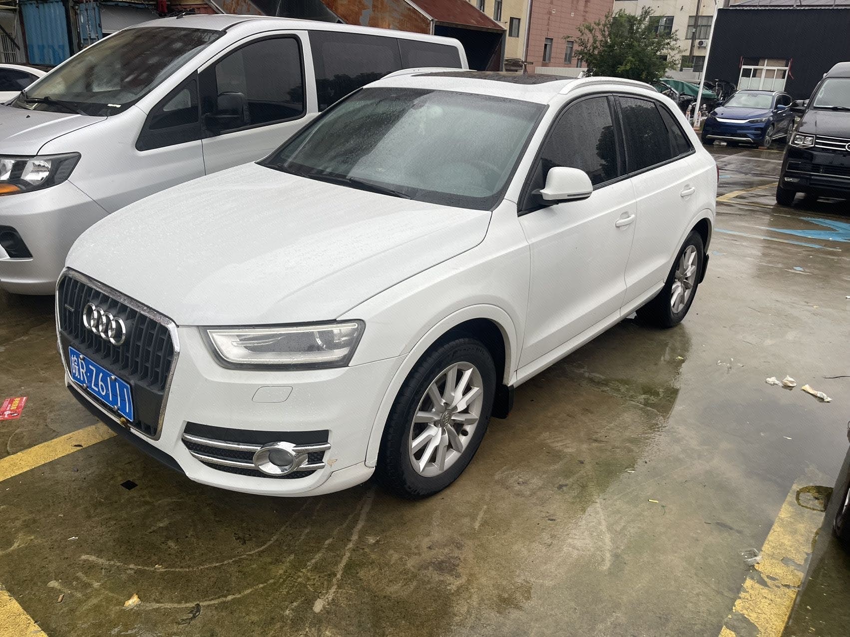 Audi Q3 (Imported) 2014 Audi Q3 (Imported) 2014 car image