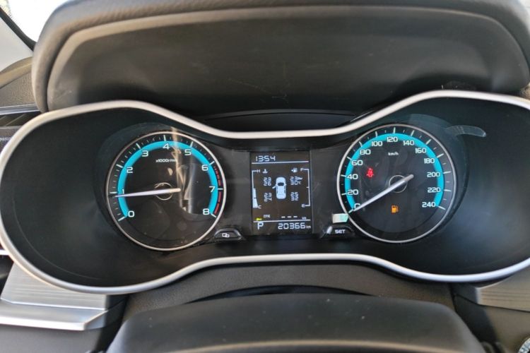 GEELY Emgrand 2022 car image #12