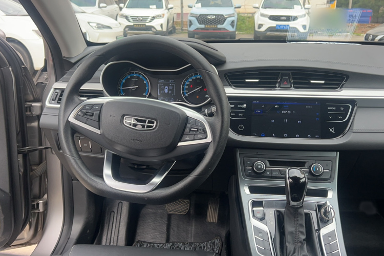 GEELY Emgrand 2020 #24 GEELY Emgrand 2020 car image #24