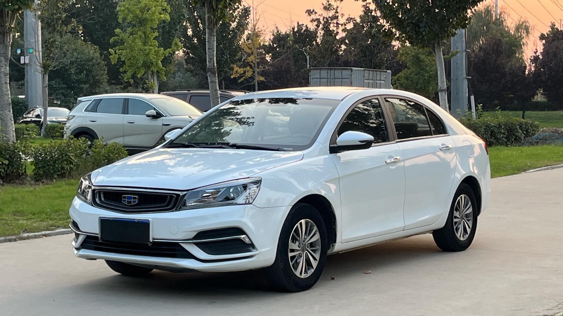 GEELY Emgrand 2019 imagen de coche 