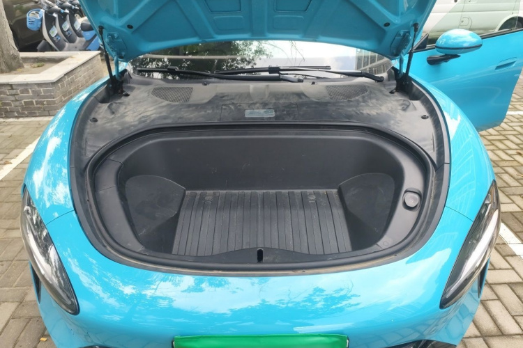MI SU7 2025 immagine di auto #22