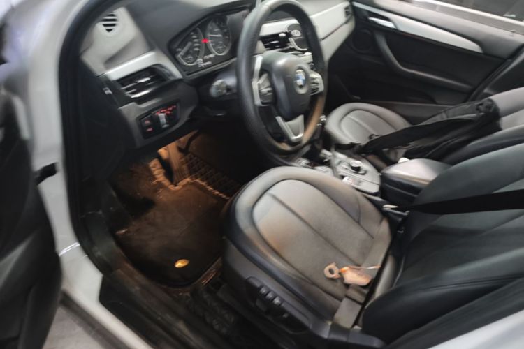 BMW X1 2017 #16 BMW X1 2017 car image #16