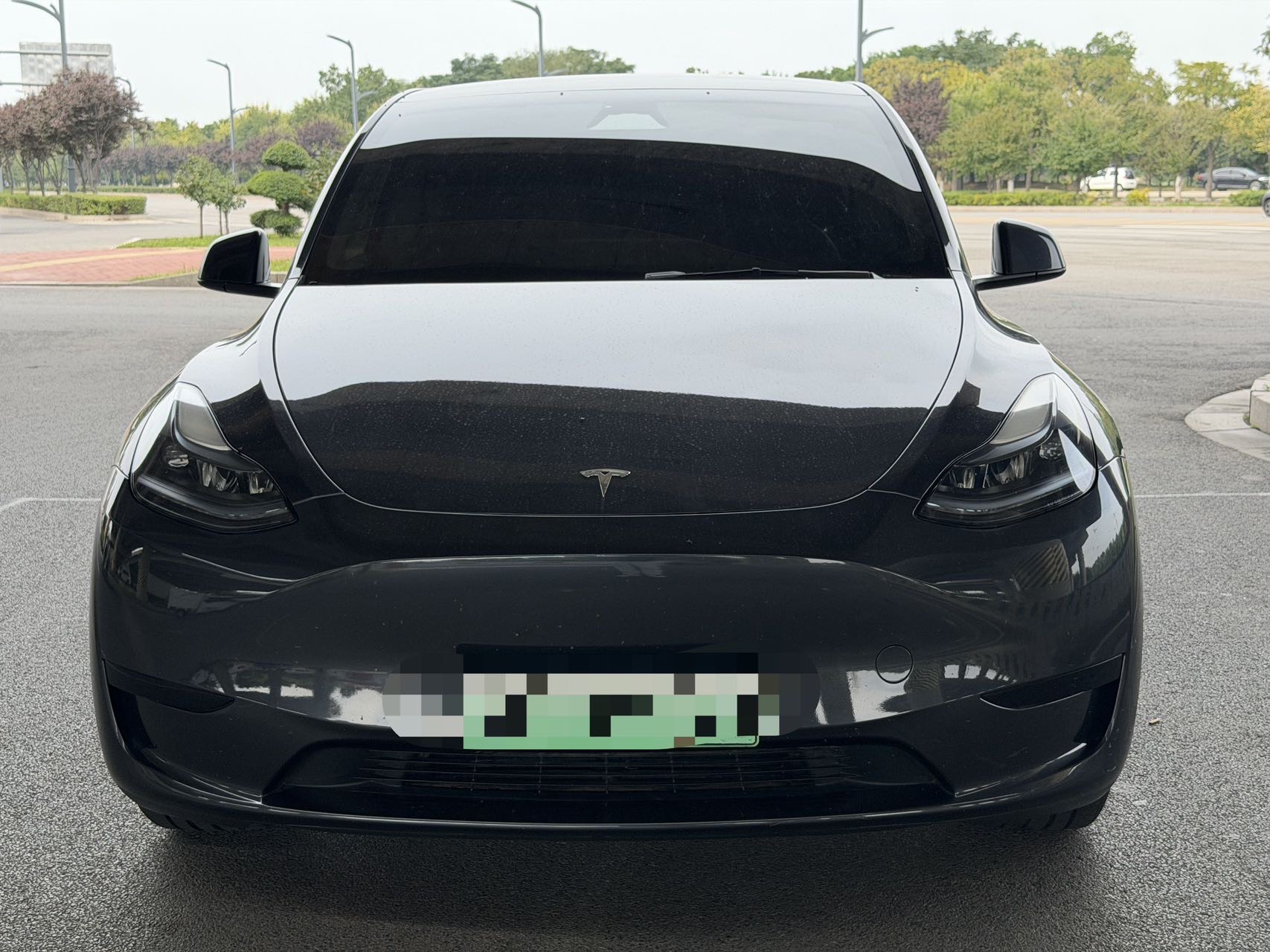 Tesla Model Y 2025 #7 Tesla Model Y 2025 car image #7