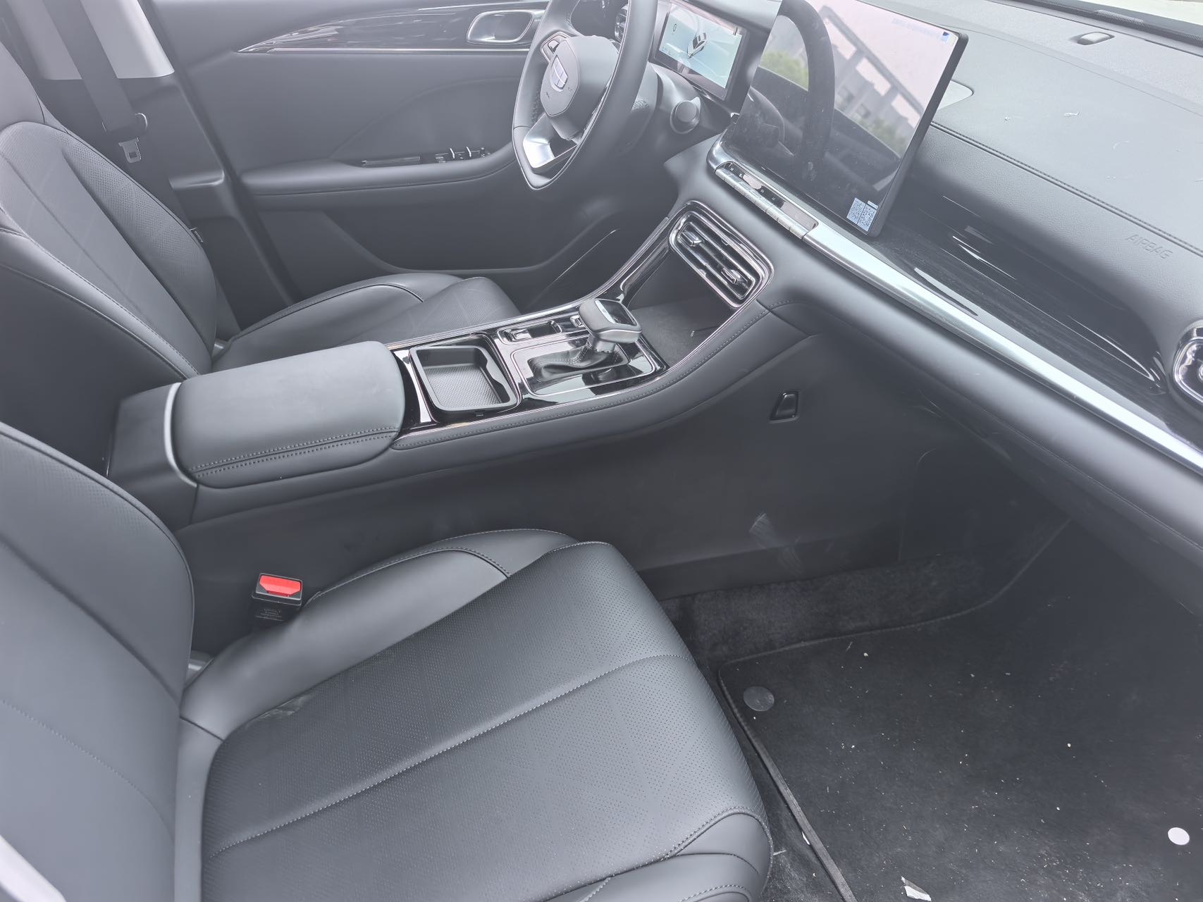GEELY Emgrand 2026 car image #3