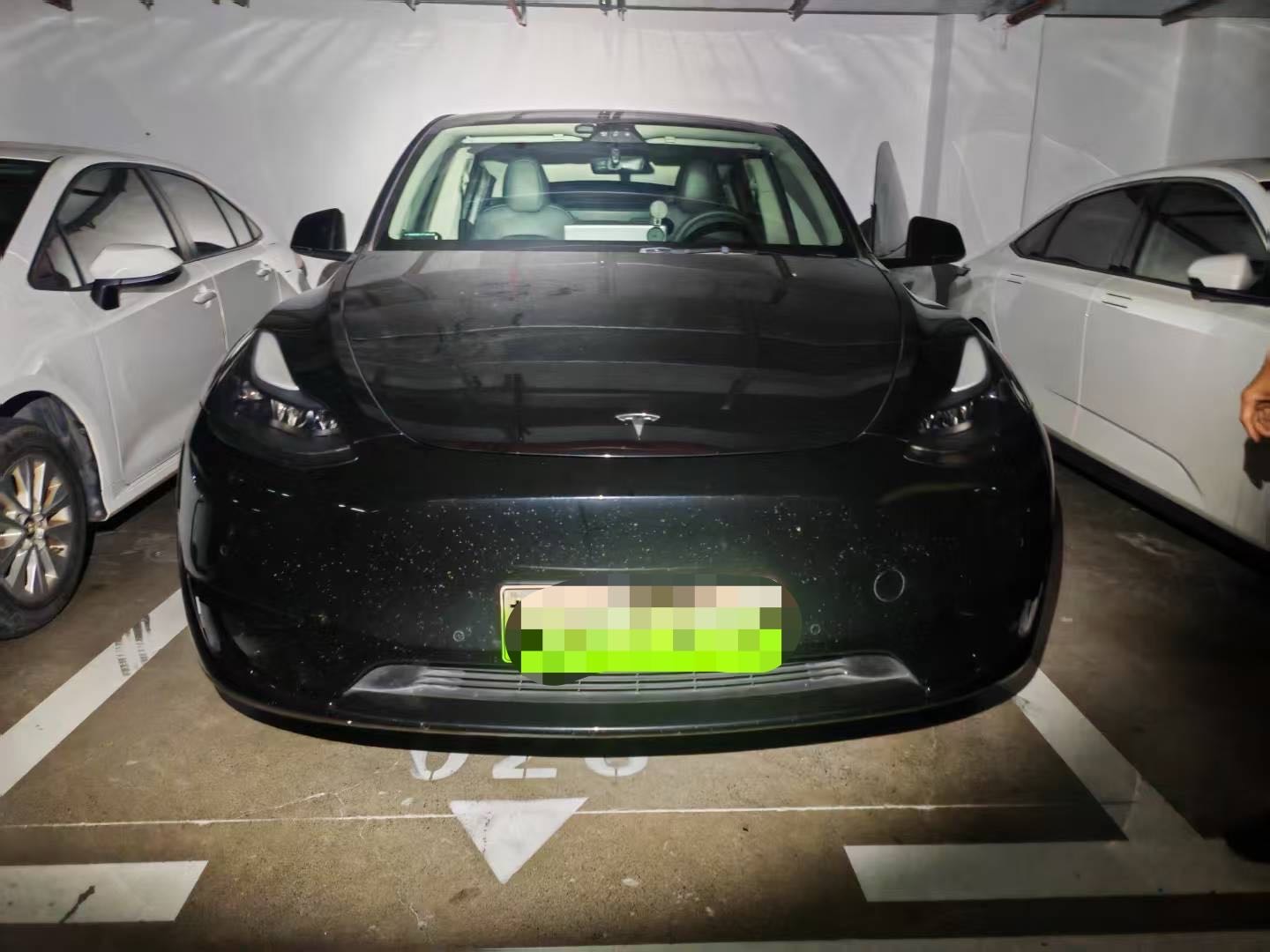 Tesla Model Y 2022 #2 Tesla Model Y 2022 car image #2