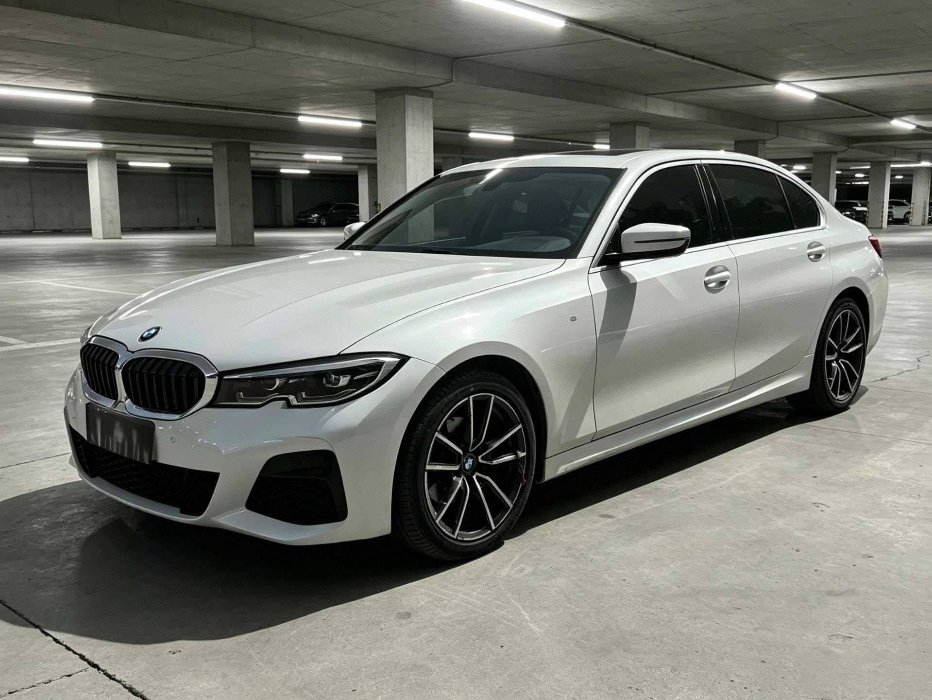 BMW 3 Series 2021 car image 