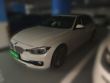 BMW 3 Series 2019 car image 