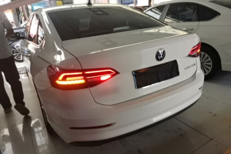 Volkswagen Lavida 2021 car image #5