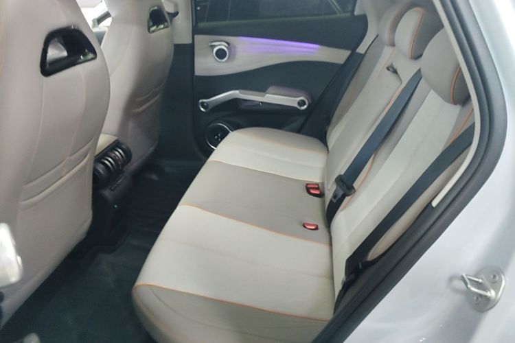 BYD Yuan Plus 2023 immagine di auto #17