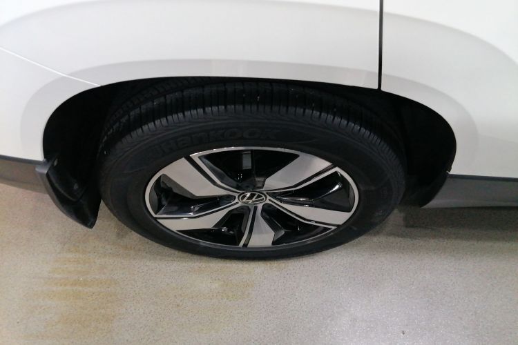 Volkswagen Tharu 2021 immagine di auto #10