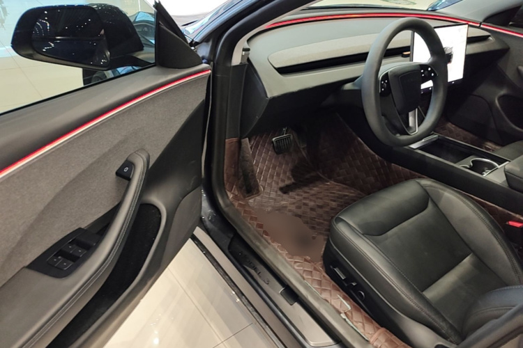 Tesla Model 3 2024 #16 Tesla Model 3 2024 car image #16