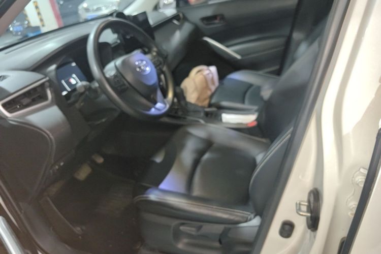 Toyota Corolla Cross 2024 صورة سيارة #15