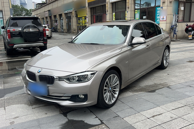 BMW 3 Series 2018 car image #3