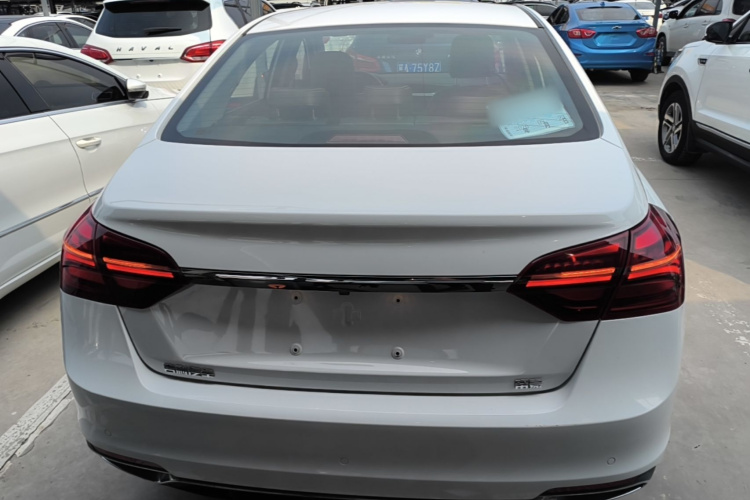 GEELY Emgrand 2019 #6 GEELY Emgrand 2019 car image #6