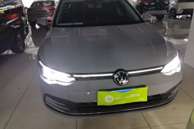 Volkswagen Golf 2024 imagem de carro #3