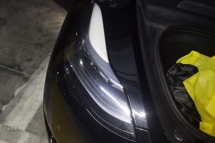 Tesla Model Y 2024 car image #8