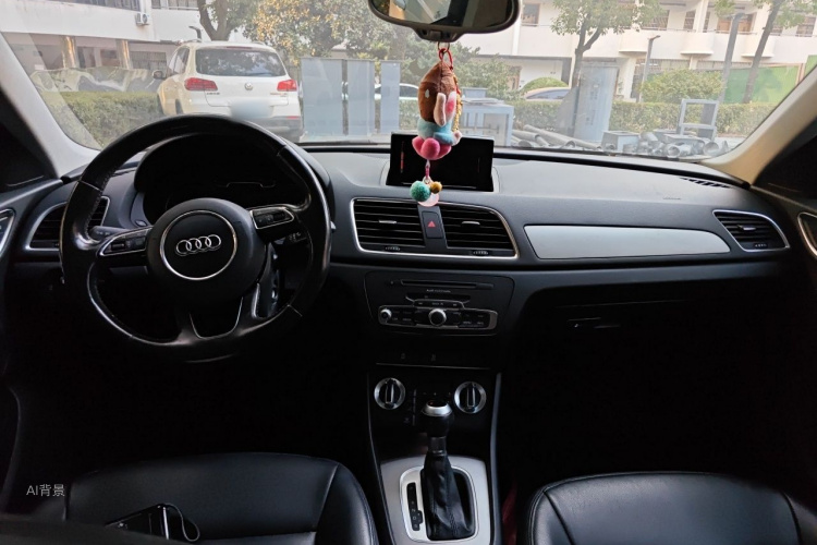 Audi Q3 2015 #11 Audi Q3 2015 car image #11