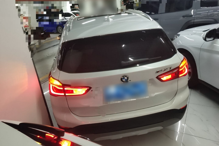 BMW X1 2018 #5 BMW X1 2018 car image #5