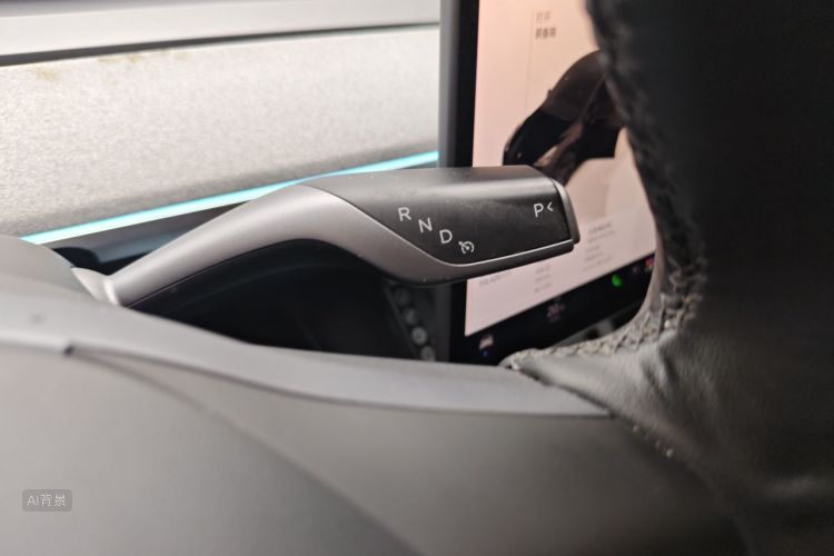 Tesla Model Y 2023 #16 Tesla Model Y 2023 car image #16