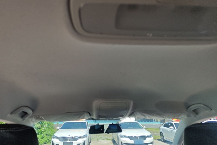 Volkswagen Tharu 2020 immagine di auto #18