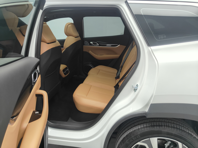 GEELY Boyue L 2026 #5 GEELY Boyue L 2026 изображение автомобиля #5