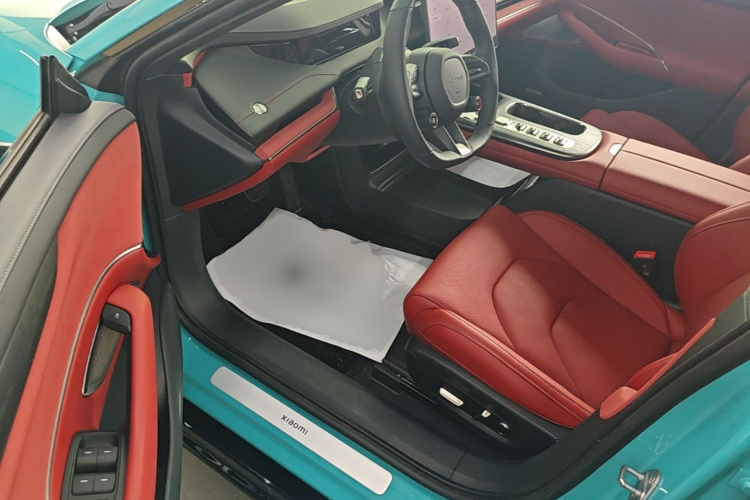 MI SU7 2024 immagine di auto #16